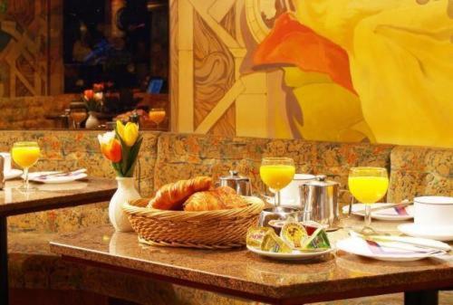 Zurich Hotel 2*